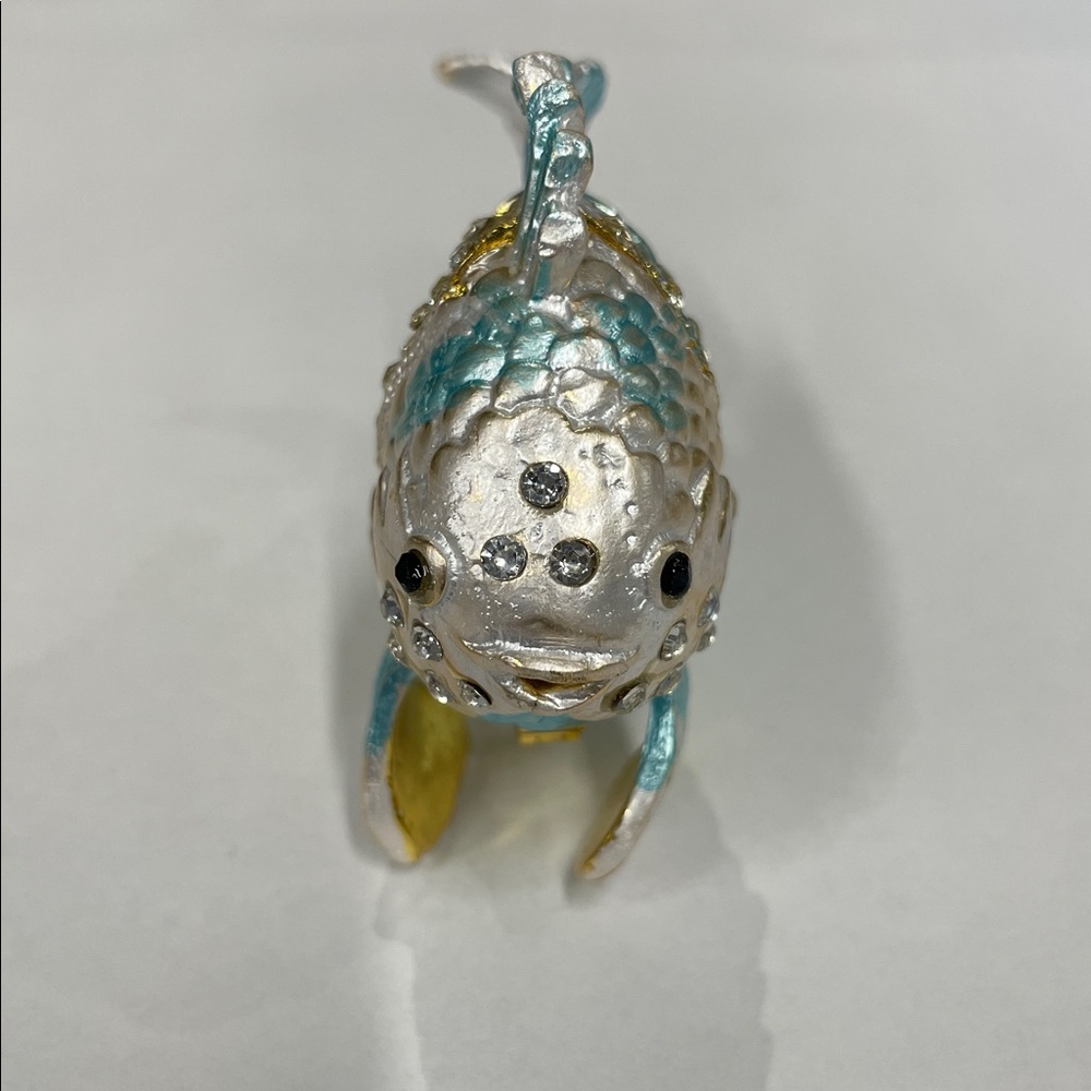 Tropical Fish Hinged Trinket Box Figurine Decorative Ring Jewelry Holder - Picture 2 of 10